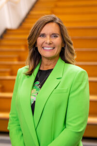 Portrait of Shannon Scott