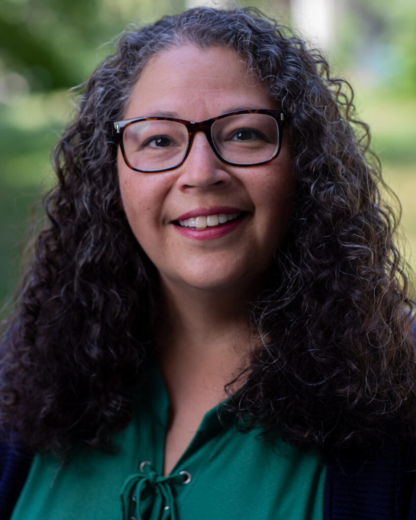 headshot of sandra hunter
